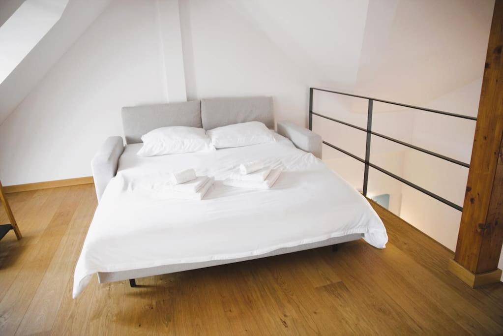 Beautiful Design 2 Bedroom Loft Mertert ภายนอก รูปภาพ